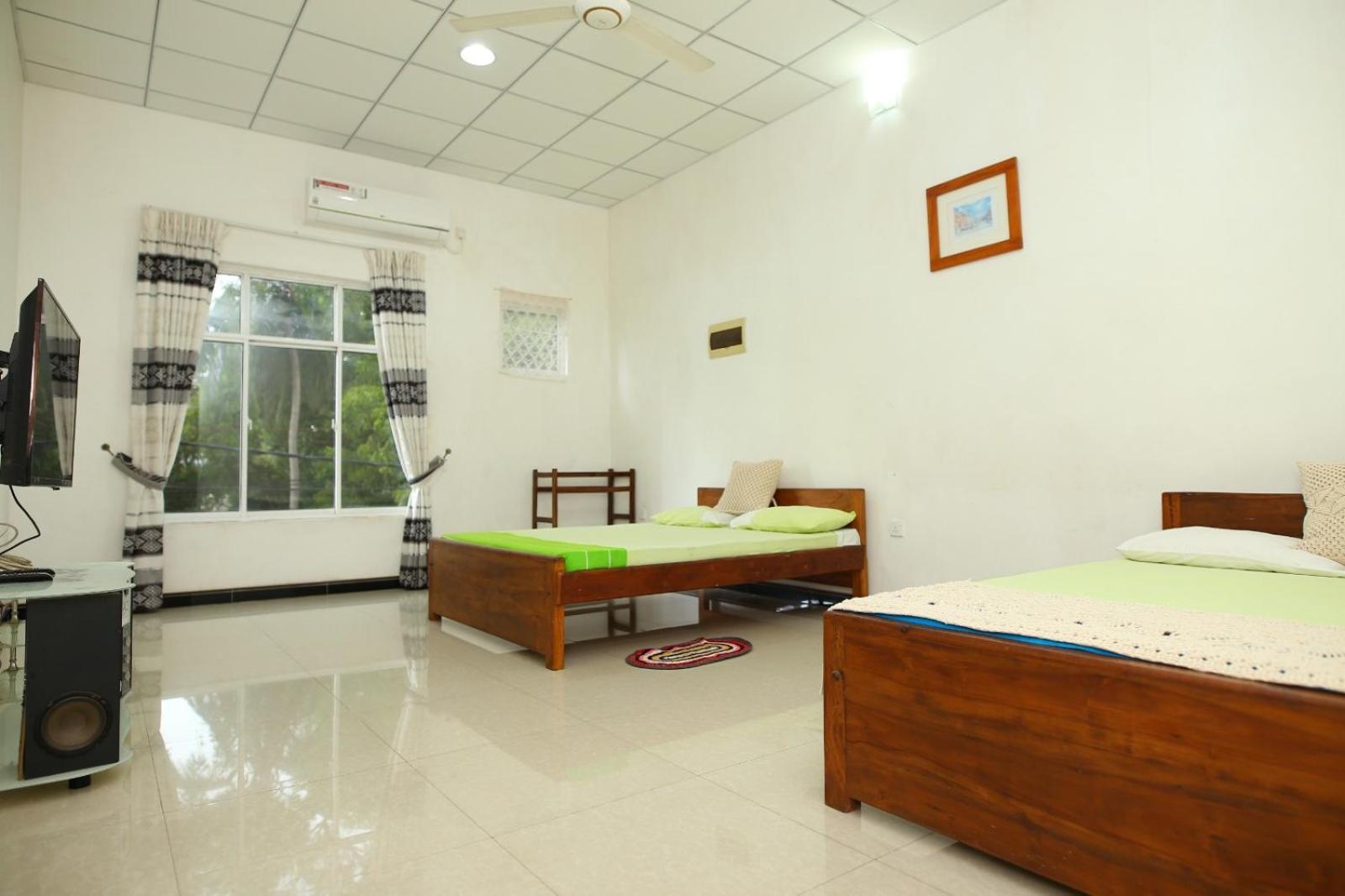 Sujee'S Guest House With Two Bed Rooms Анурадхапура Екстериор снимка
